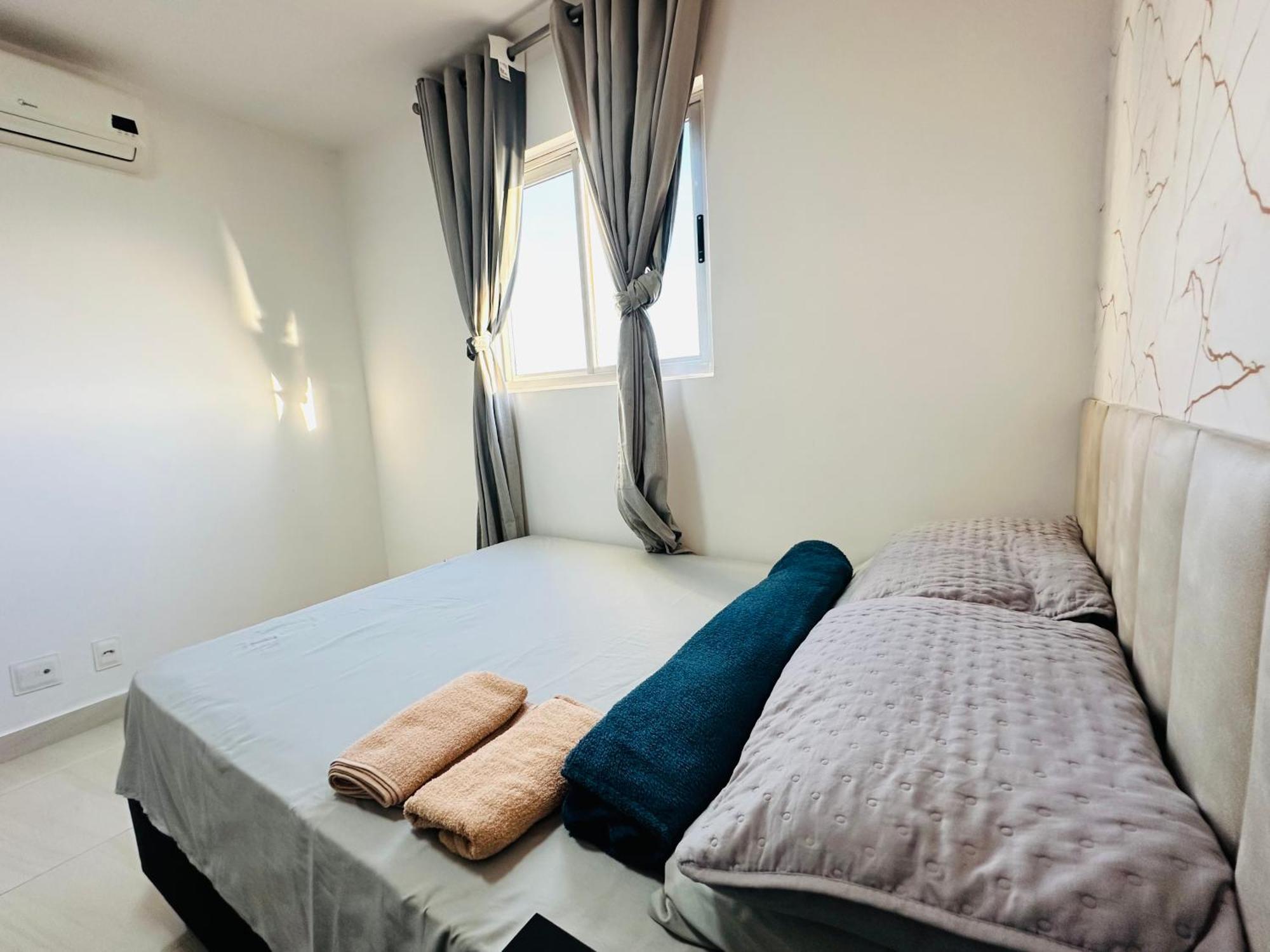 Apartamento Com Garagem E Piscina -